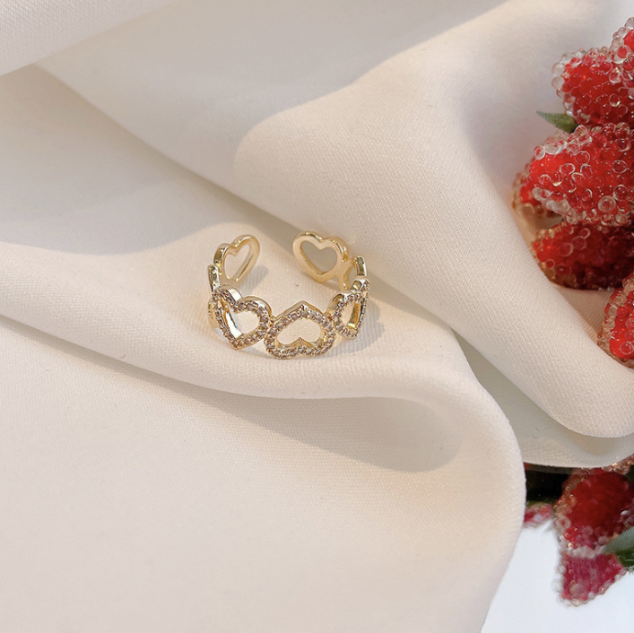 CONNECT THE LOVE RING.