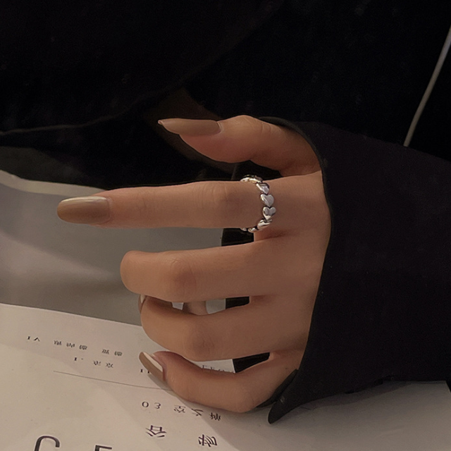 RING CONNECTING LOVE AND COLD WIND.