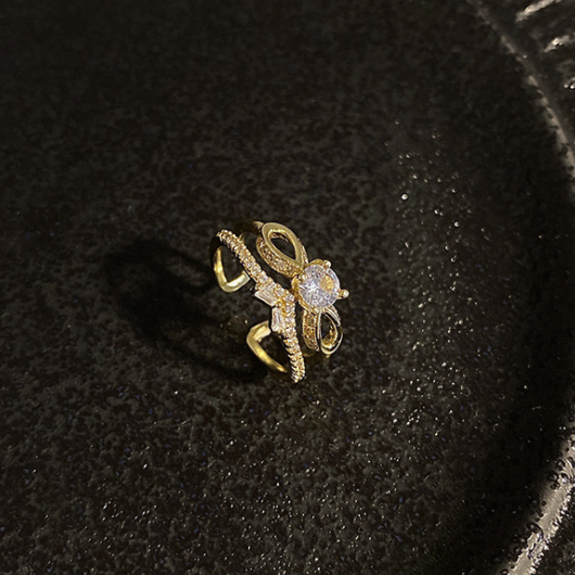 LOVE DIAMOND CONNECTING RING.
