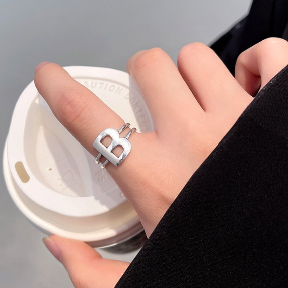 B LETTER RING