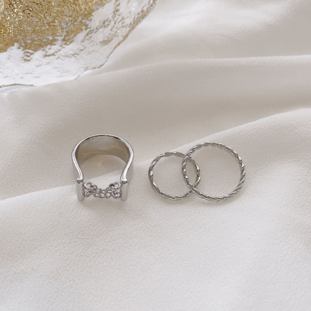 THREE-PIECE SUIT RING
