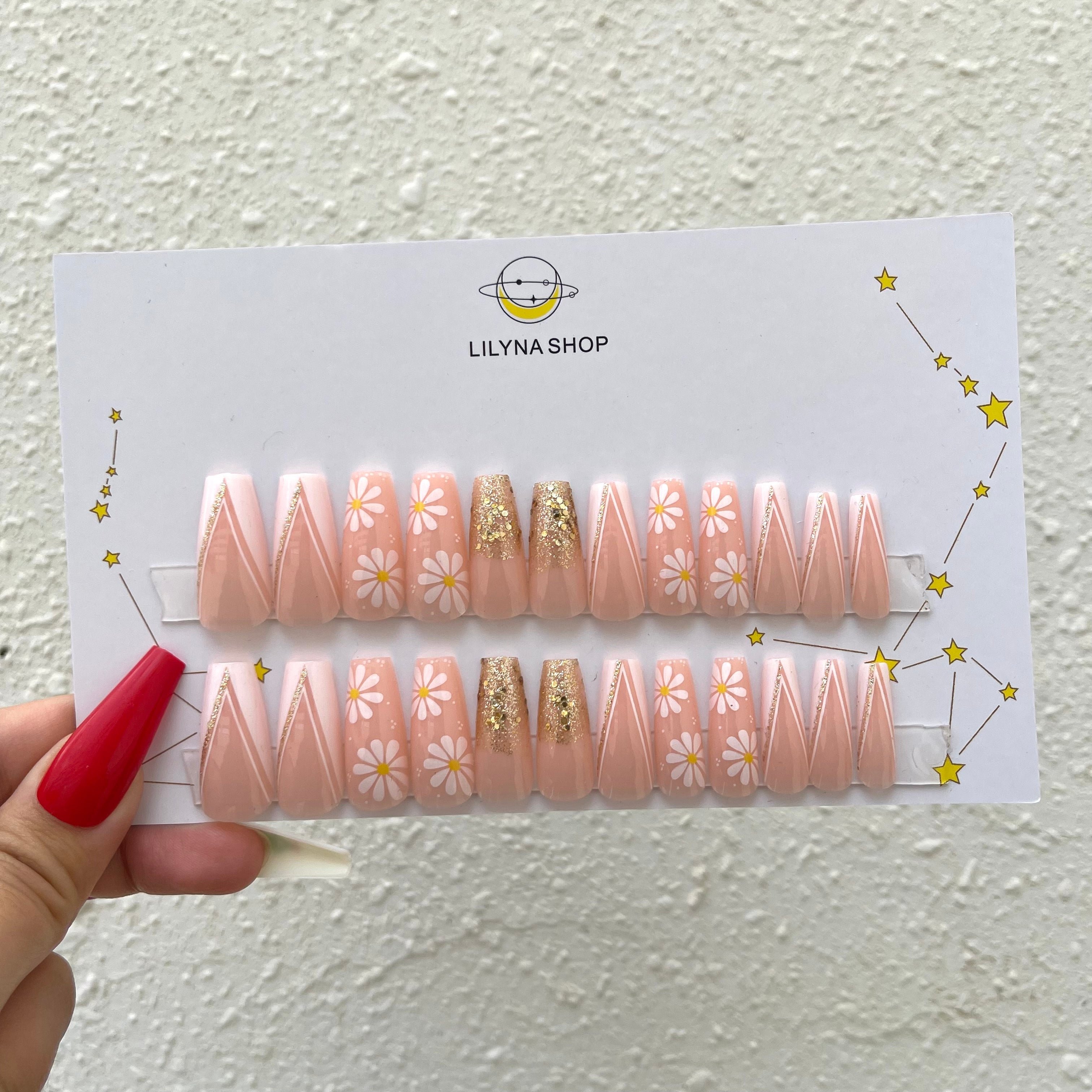 LIPSTICK DAISIES
